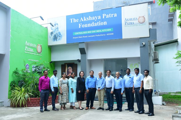 The Akshaya Patra Foundation and BW LPG India representatives pose for a group photo outside the LPG-powered Puducherry central kitchen.